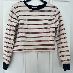 Forever 21 crop top sweatshirt